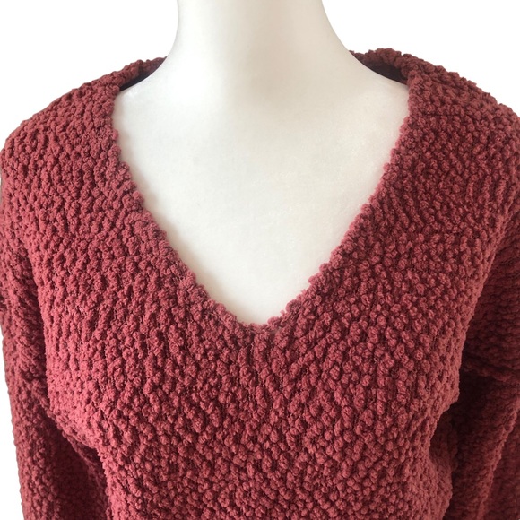 NWT Pink Rose V-Neck Long Sleeve Women’s Soft Sweater in Gothic Rose Color Sz S - Picture 3 of 12